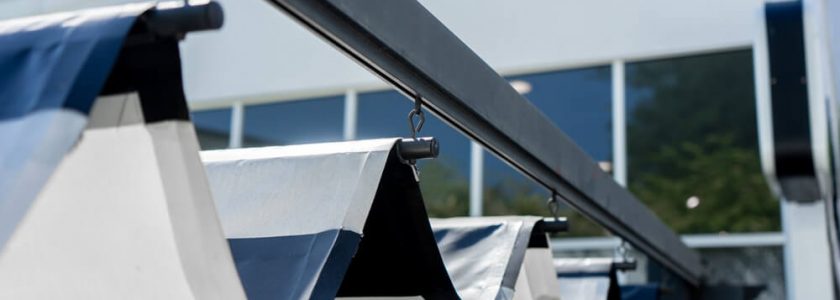 La guía completa para el mantenimiento de toldos - Brillocor La guía completa para el mantenimiento de toldos - Brillocor